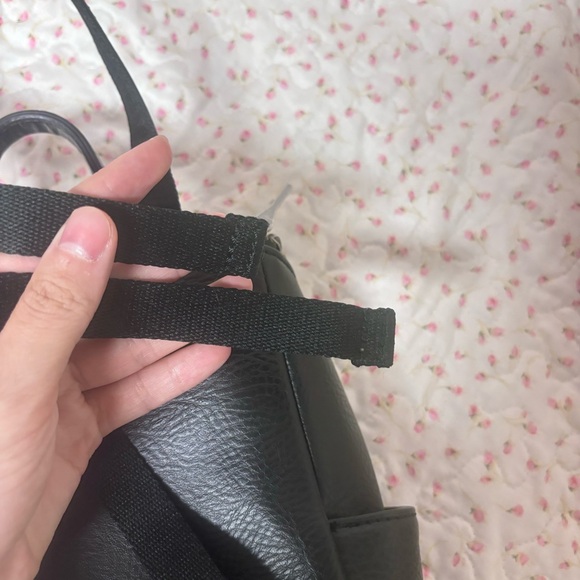 Matt & Nat Mini Backpack - Picture 2 of 10